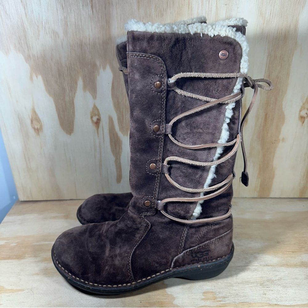 UGG Brown Lace-Up Shearling Boots Women’s Size 7